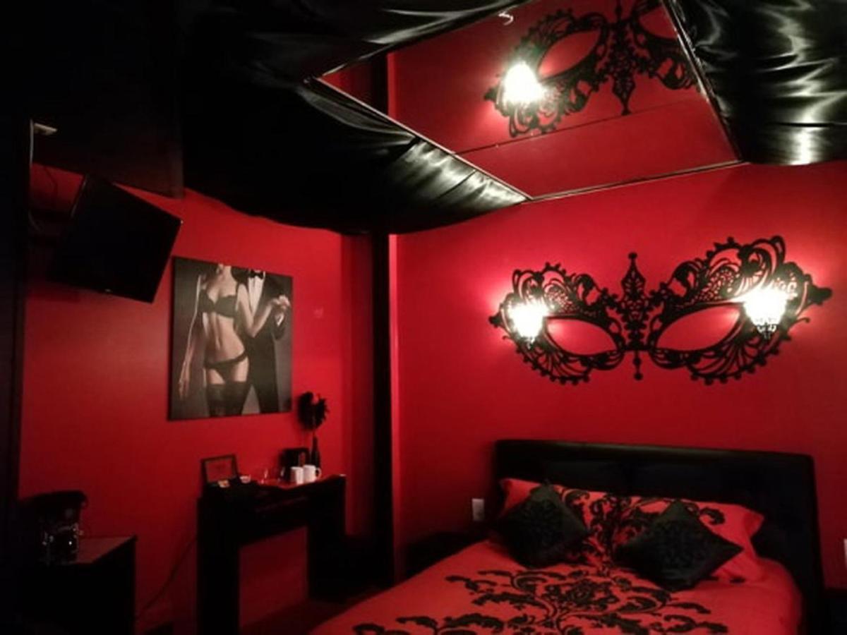 SWEETS-DREAMS-Amiens-Picardie-insolite-balneo-week-end-amoureux Contoire Extérieur photo