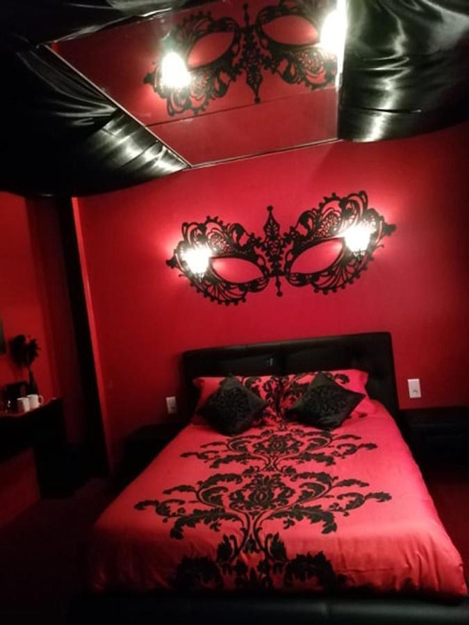 SWEETS-DREAMS-Amiens-Picardie-insolite-balneo-week-end-amoureux Contoire Extérieur photo