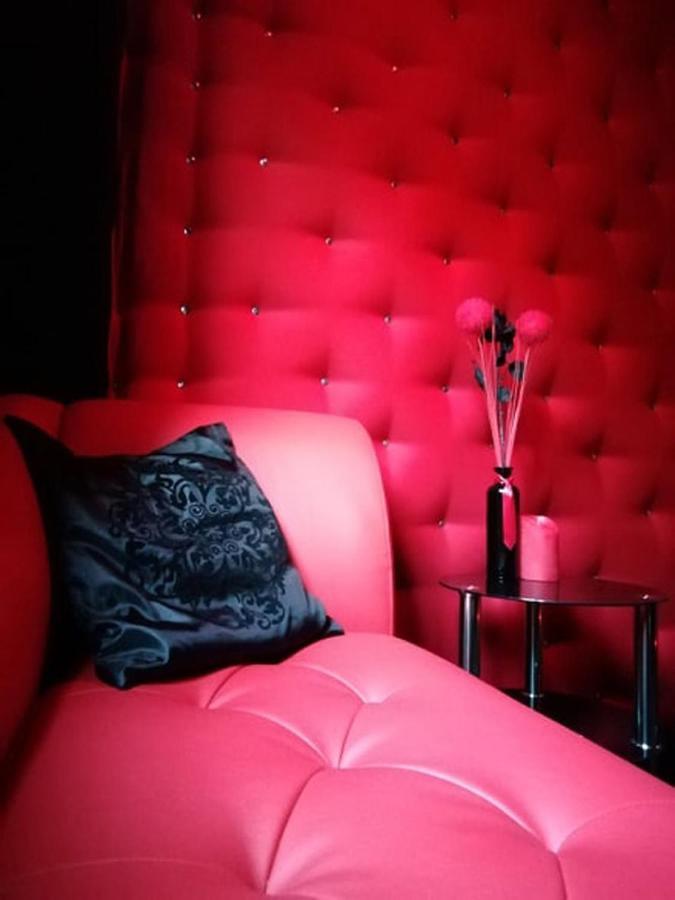 SWEETS-DREAMS-Amiens-Picardie-insolite-balneo-week-end-amoureux Contoire Extérieur photo