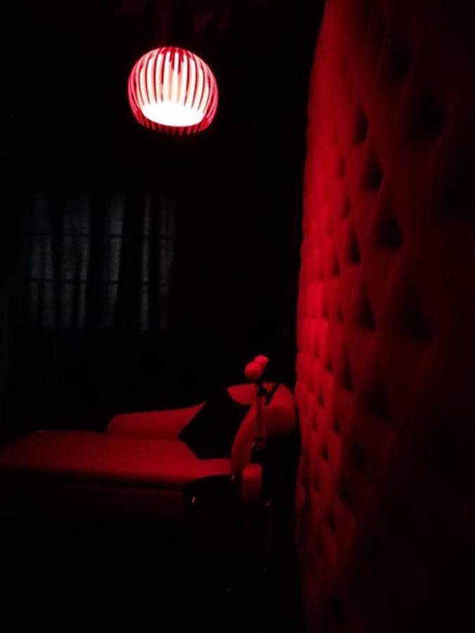 SWEETS-DREAMS-Amiens-Picardie-insolite-balneo-week-end-amoureux Contoire Extérieur photo